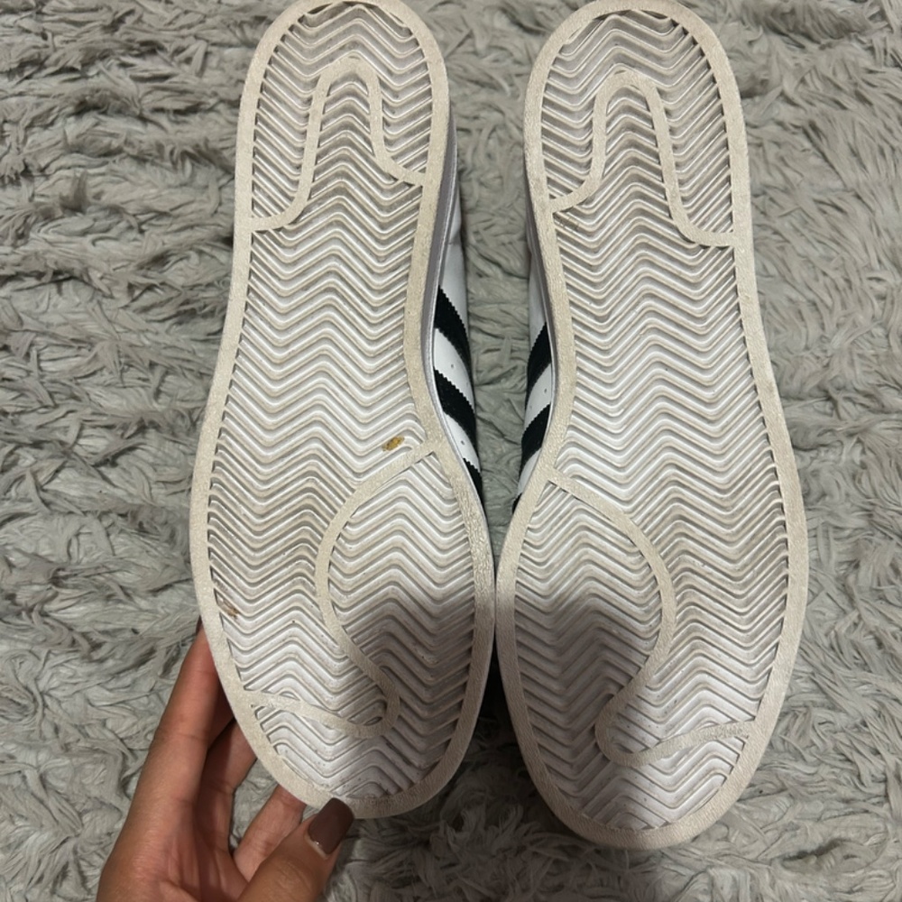 Adidas Original Superstar Shoes - Picture 6 of 10
